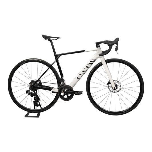Canyon Ultimate CF SL 7 AXS S Käytetty maantiepyörä